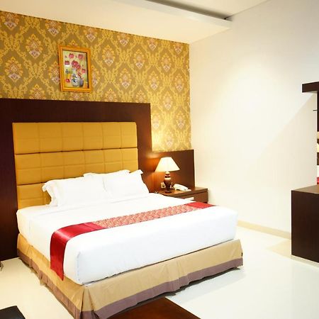 Singapore City Hotel Batu Bara Sungaibalai Ngoại thất bức ảnh