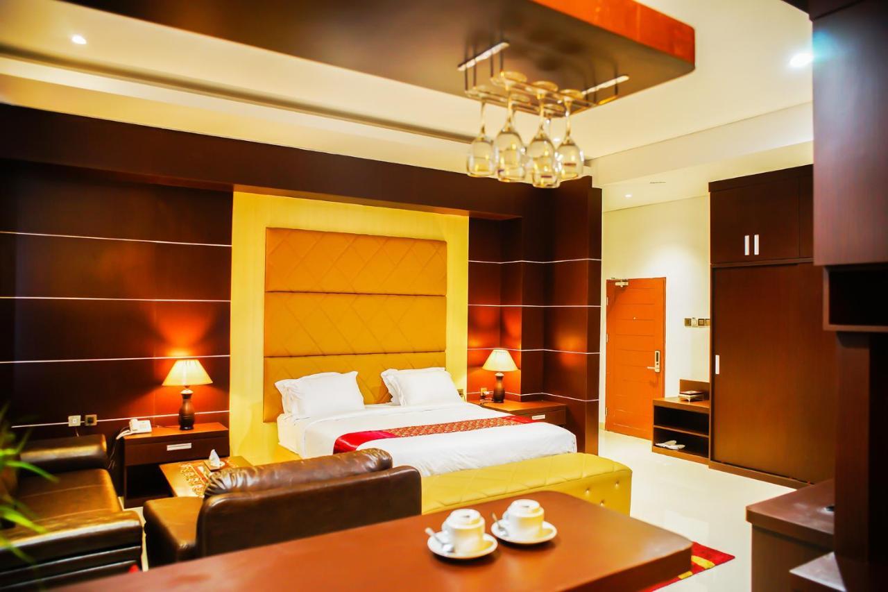 Singapore City Hotel Batu Bara Sungaibalai Ngoại thất bức ảnh