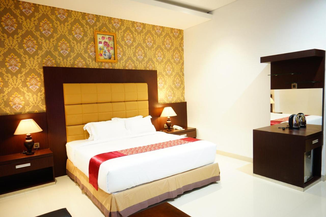 Singapore City Hotel Batu Bara Sungaibalai Ngoại thất bức ảnh