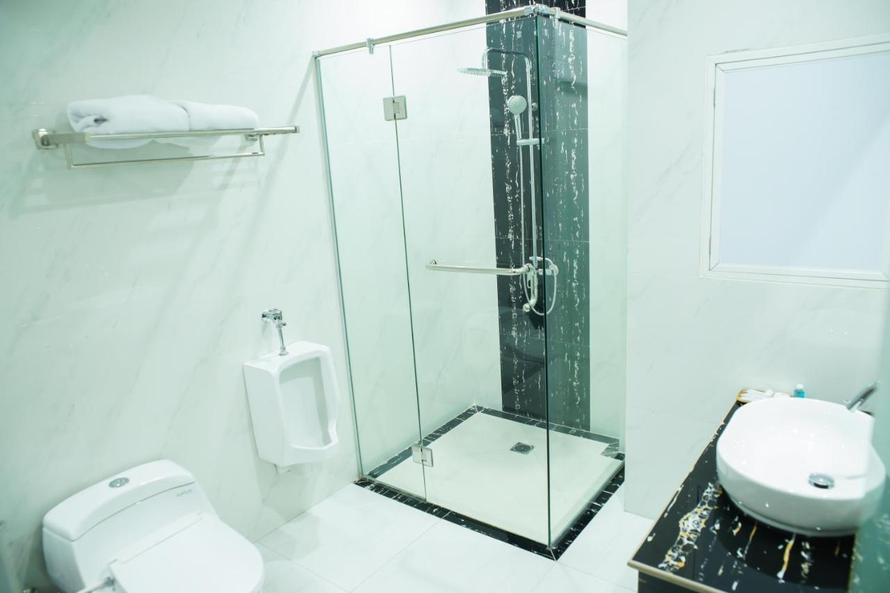 Singapore City Hotel Batu Bara Sungaibalai Ngoại thất bức ảnh